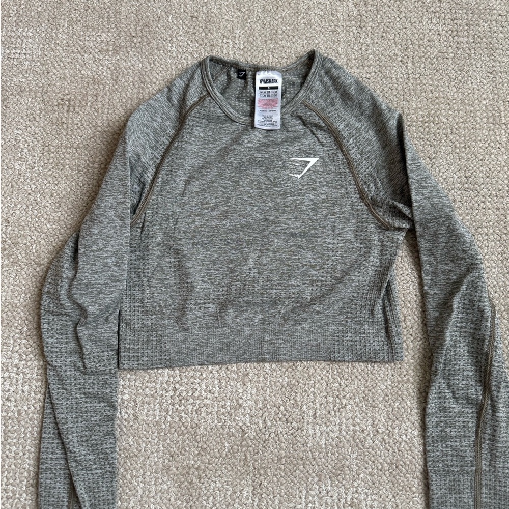 Gymshark Gray Women's Crop Top Long Sleeve